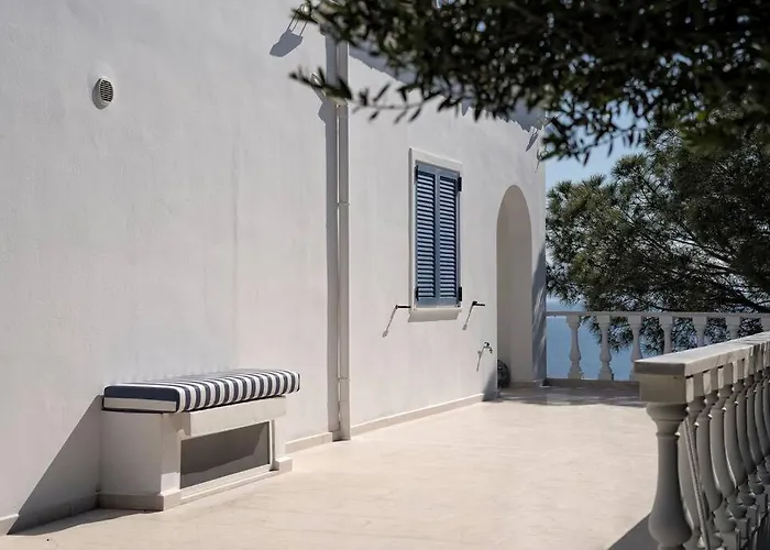 Villa Malvazios Big Blue *