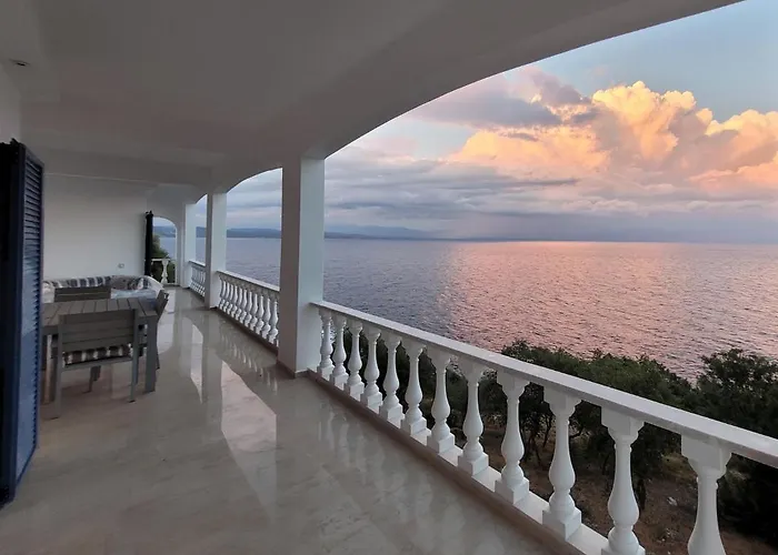 Malvazios Big Blue Villa *