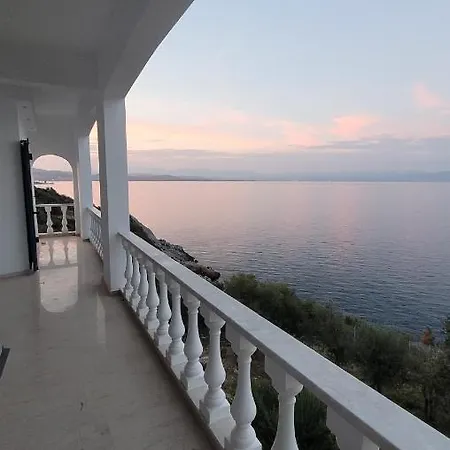 Villa Malvazios Big Blue *