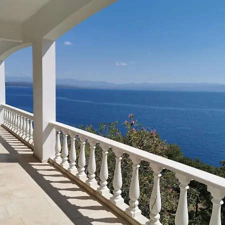 Villa Malvazios Big Blue Gythio