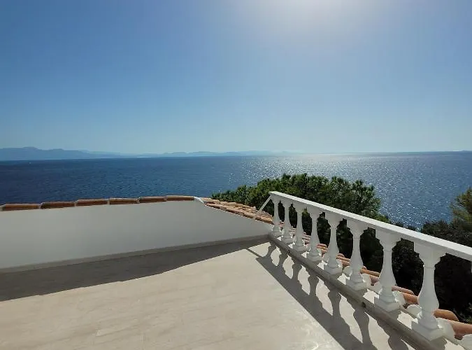 Malvazios Big Blue Villa