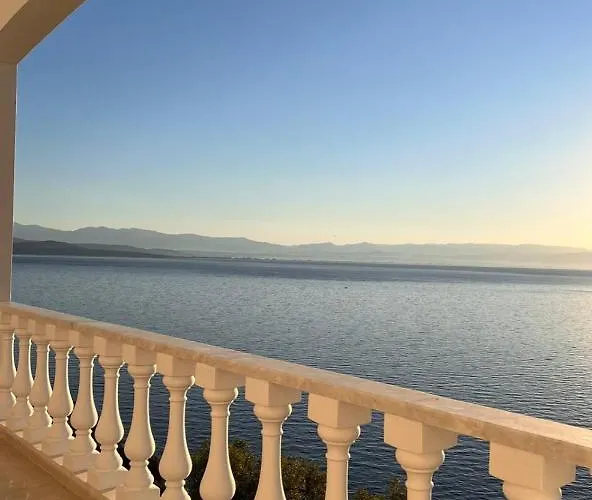 Malvazios Big Blue Villa