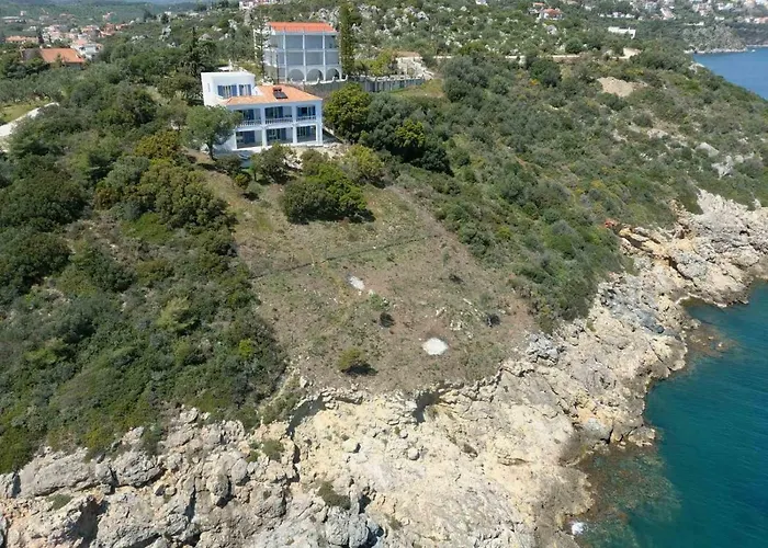 Malvazios Big Blue Villa